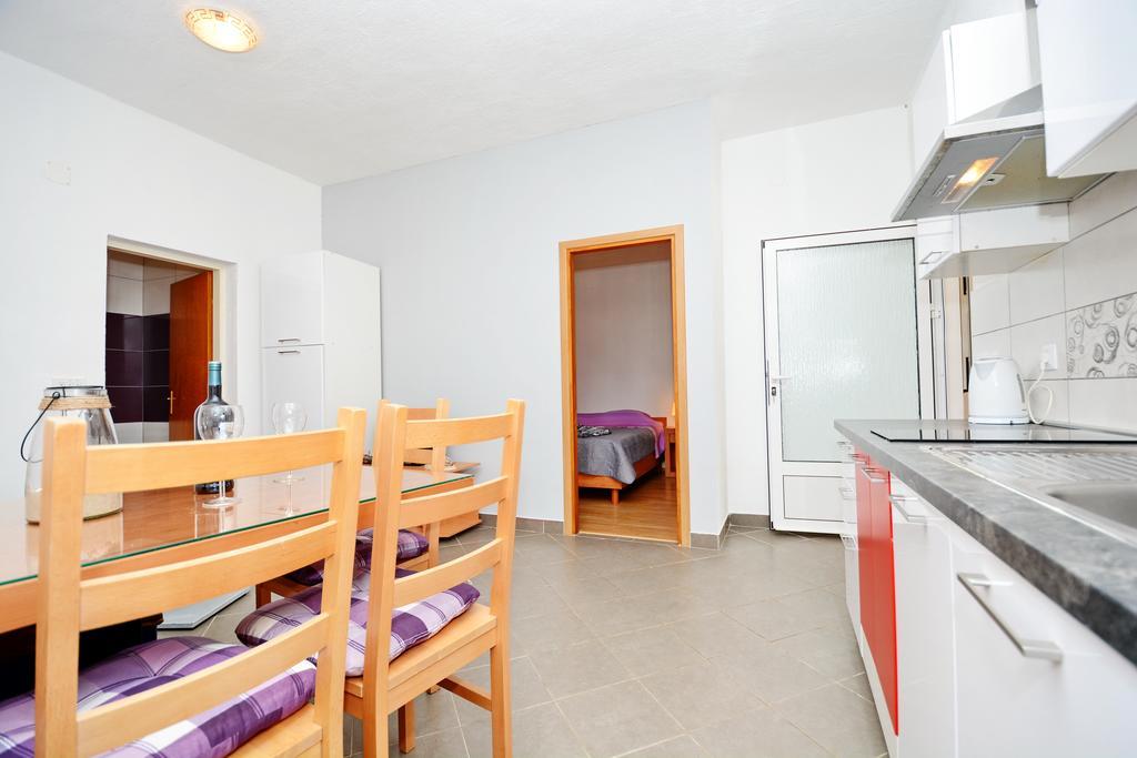 Apartments Katarina Veli Rat Exterior foto