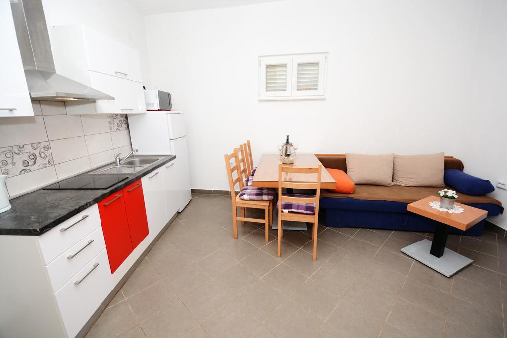 Apartments Katarina Veli Rat Exterior foto